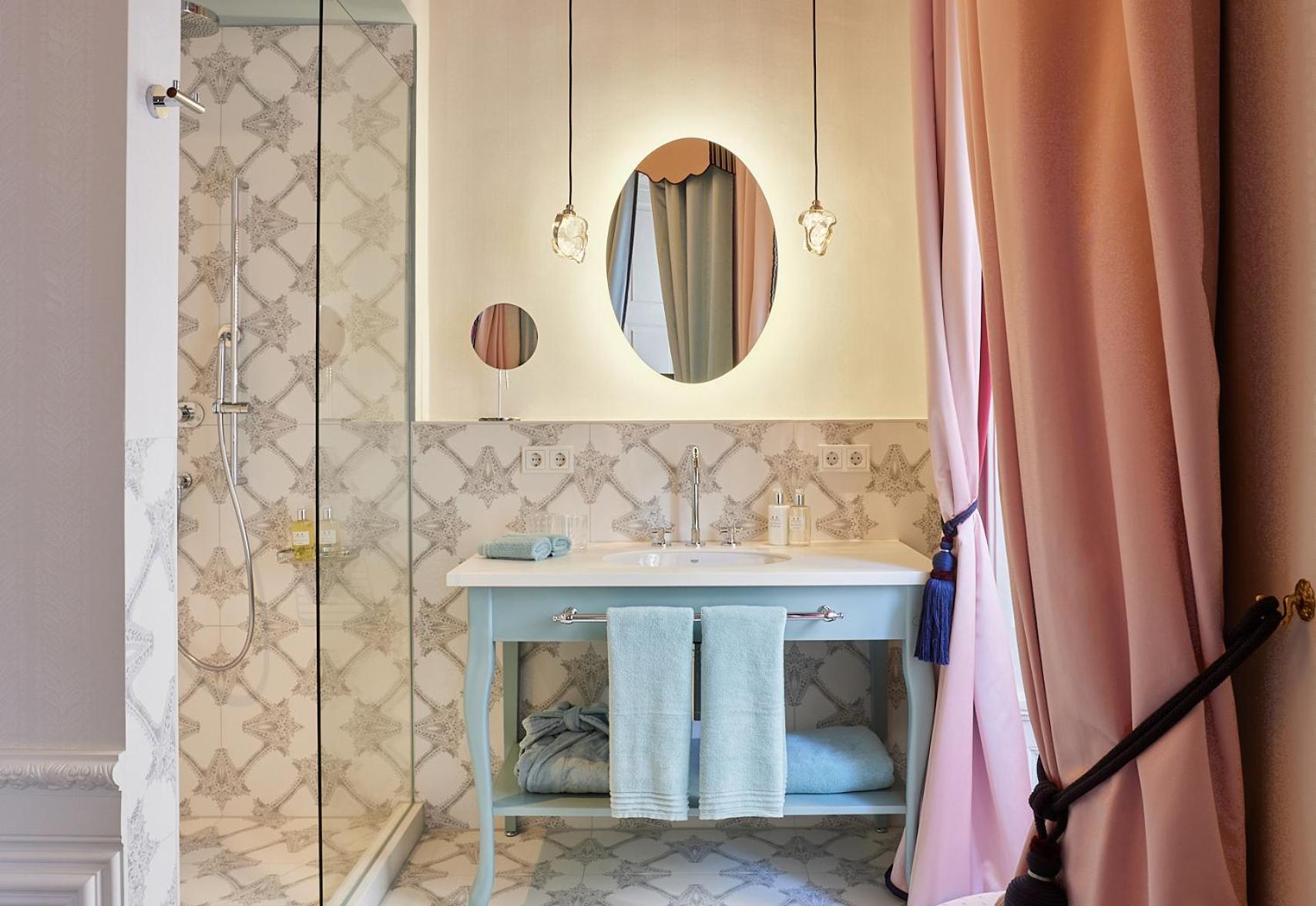 Hotel The Leo Grand Vienne